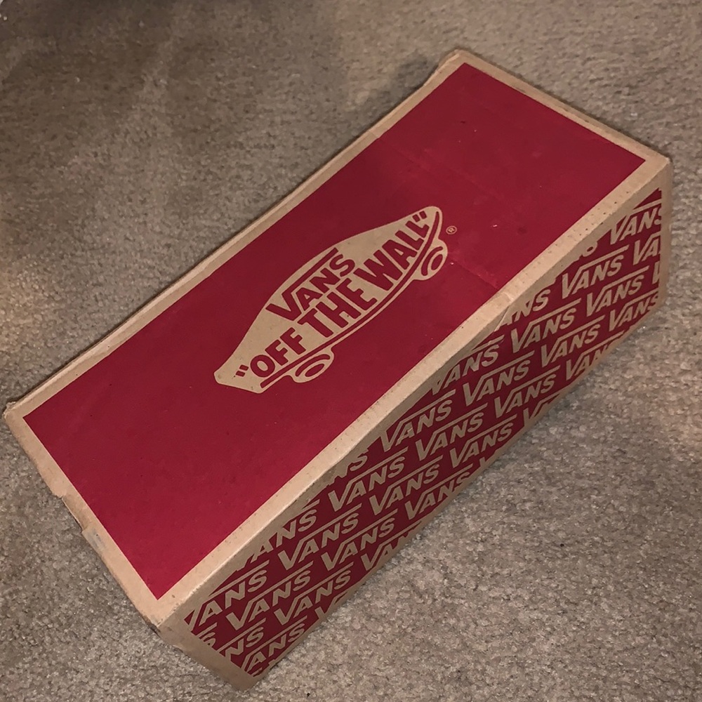 Blushing/True White Old Skool Vans!